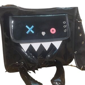 Gothic black pattern pouch pack